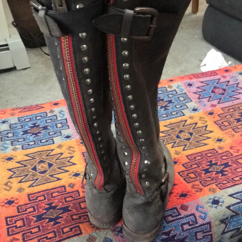 COPY - Steve Madden Lynxx talk leather boots size 8